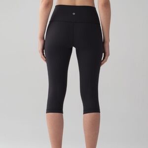 Lululemon Wunder Under Hi-Rise 1/2 Tight Full-On Luon 17" Leggings Black Sz 4